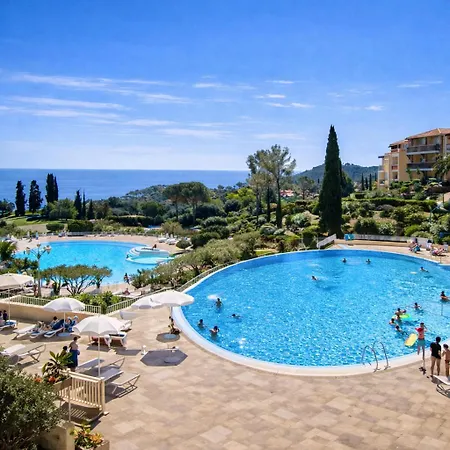 Appartement Avec Jardin Clos Classe Premium Piscine Chauffee Apartment Saint-Raphael (Var)